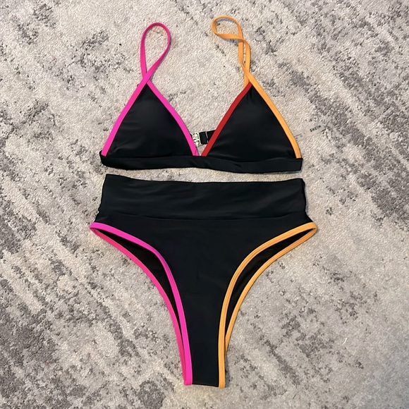 Shein Bikini Set - Picture 1 of 5